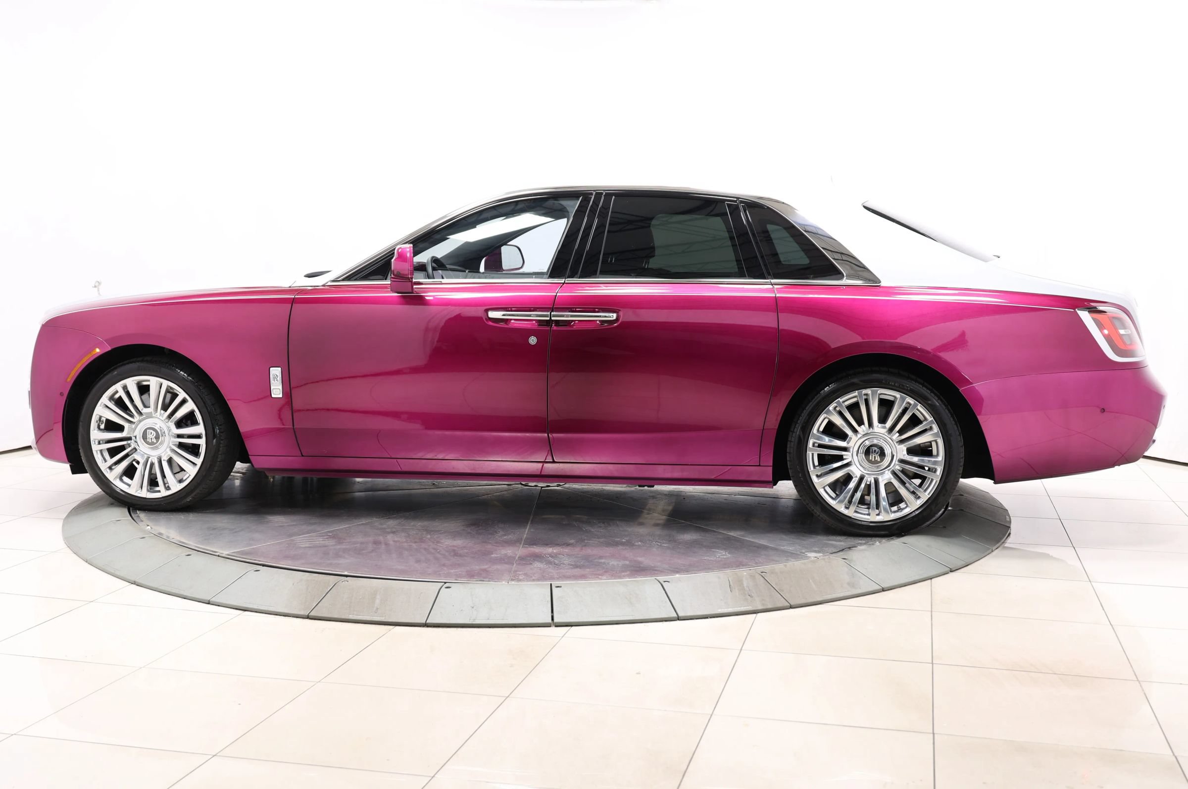 Used 2021 Rolls-Royce Ghost AWD/4WD image 9