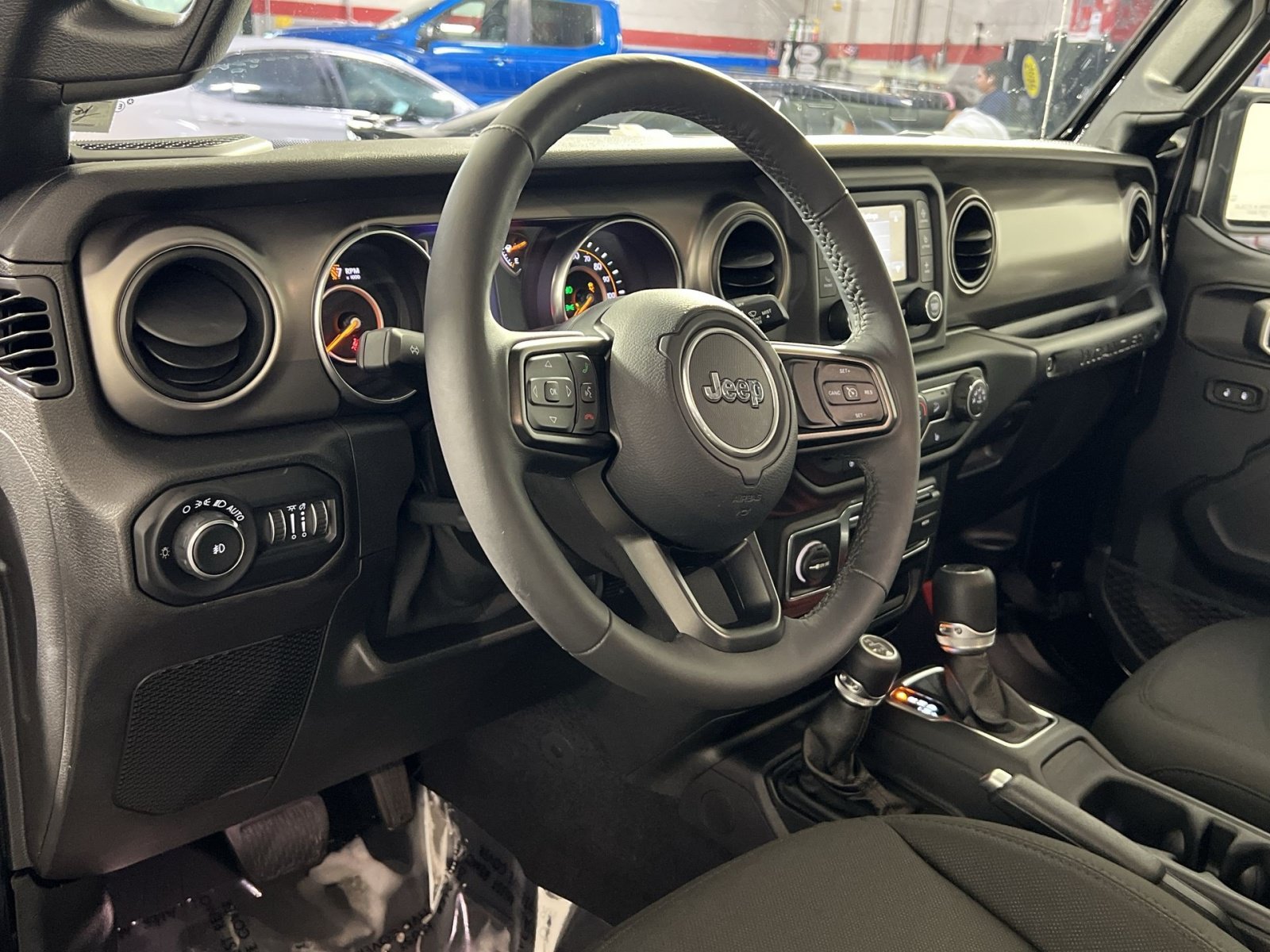 Used 2019 Jeep Wrangler Sport AWD/4WD image 23