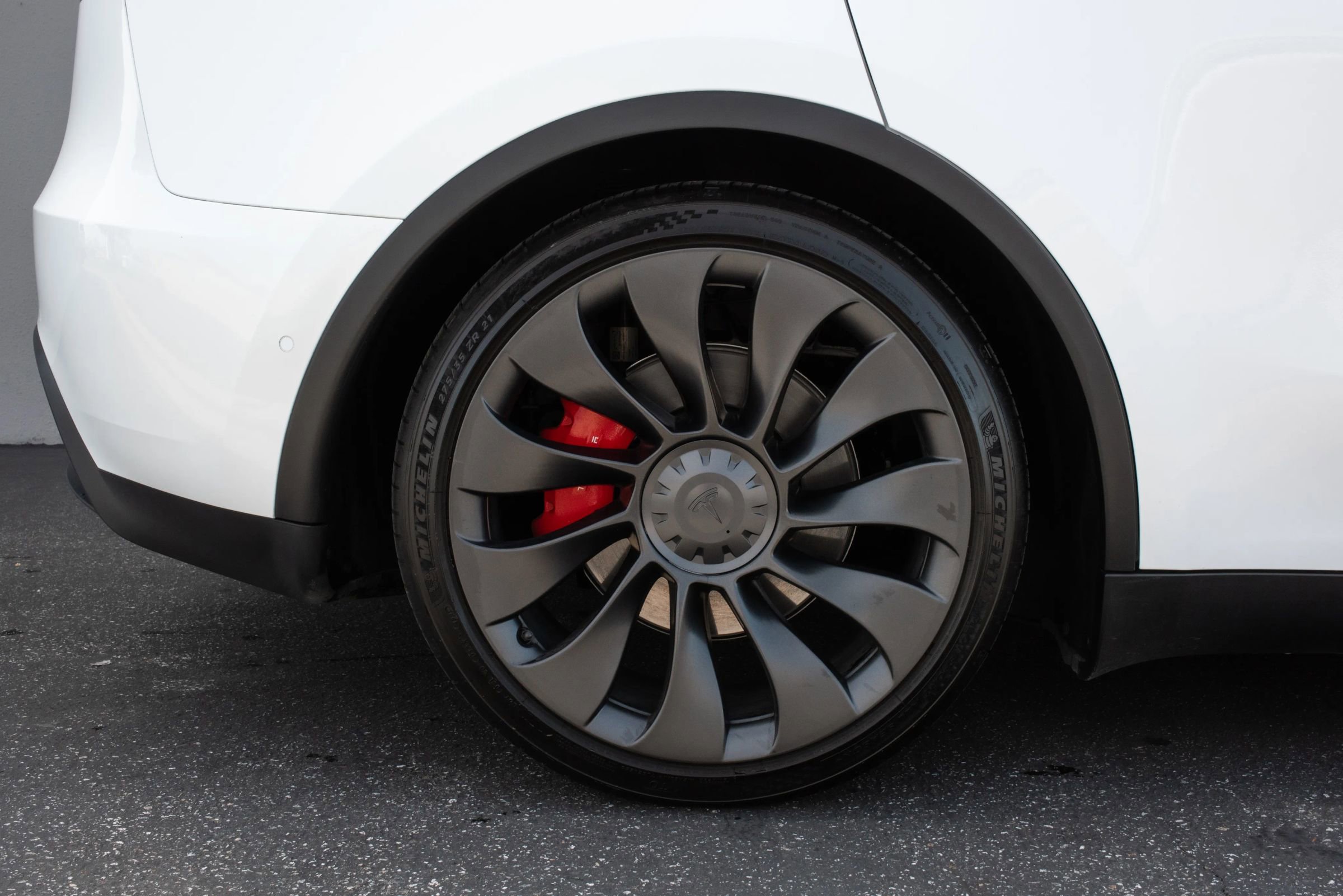 Used 2022 Tesla Model Y Performance image 36