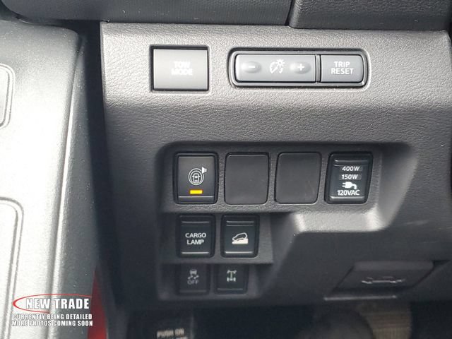 Used 2024 Nissan Frontier PRO-4X w/ Pro Premium Package AWD/4WD image 18