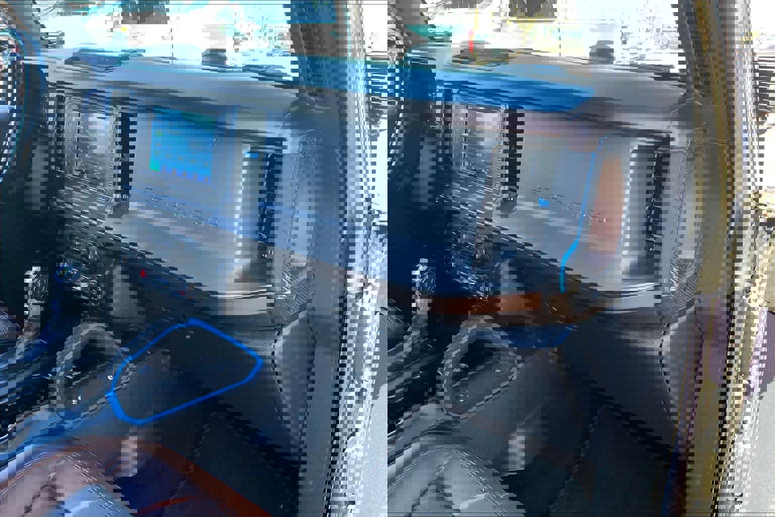 Used 2021 Ford Bronco Outer Banks image 19