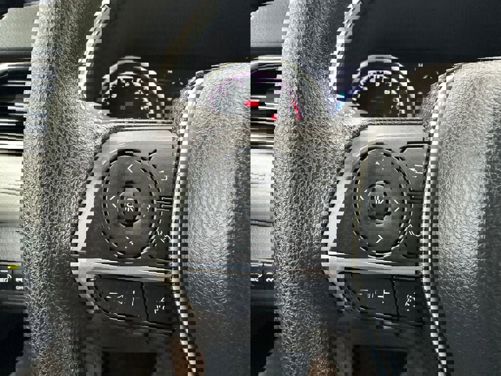 Used 2023 Toyota Camry LE image 15