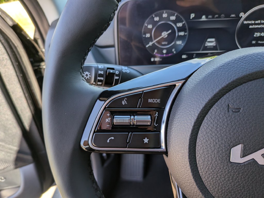 Certified 2026 Kia Seltos EX FWD image 32