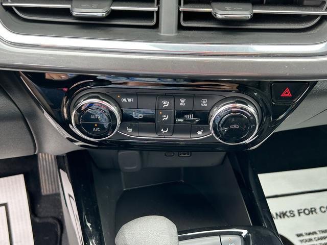 Used 2024 Chevrolet Trax ACTIV w/ Driver Confidence Package image 19