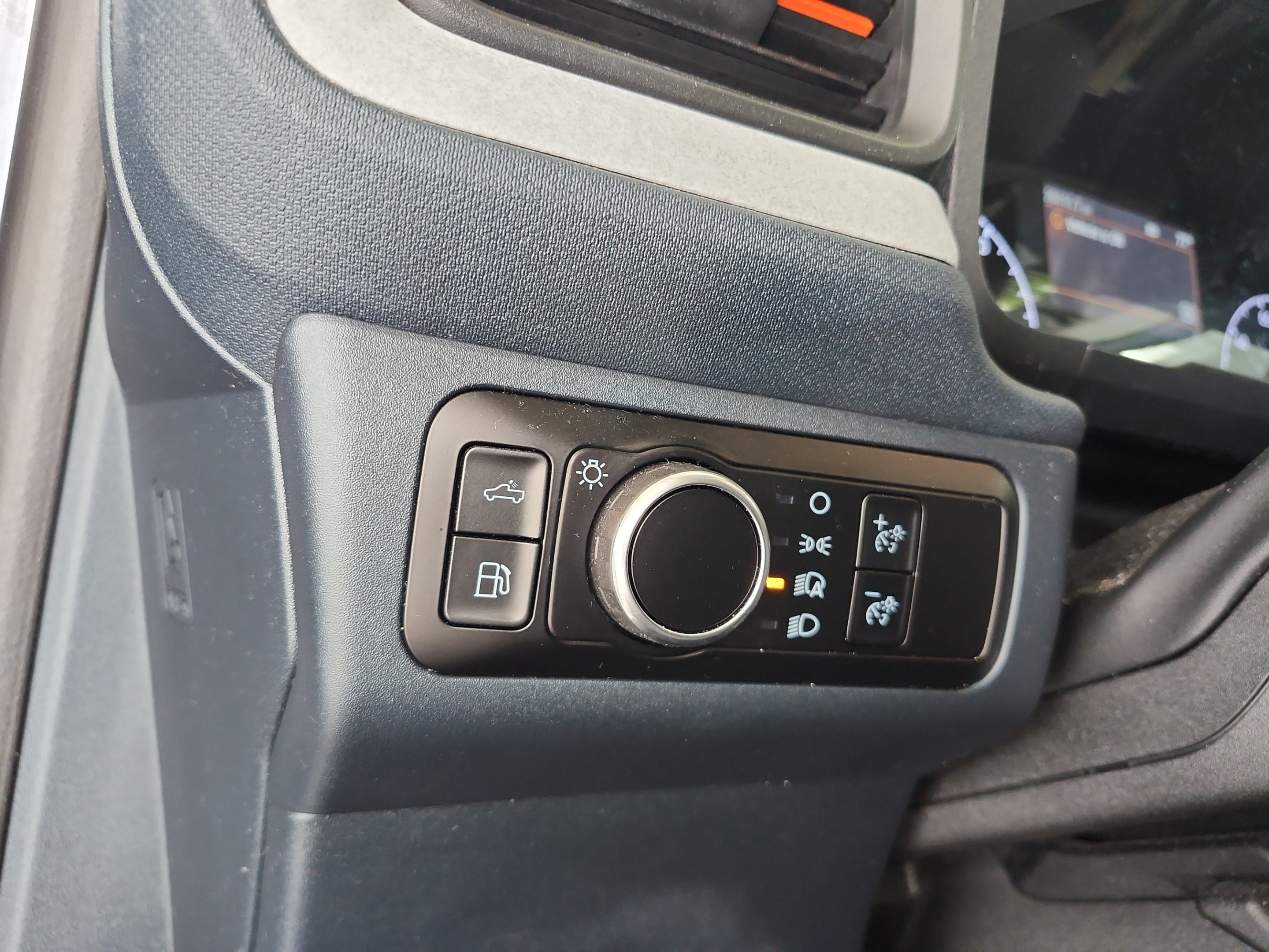 Certified 2024 Ford Maverick XLT w/ XLT Luxury Package FWD image 13