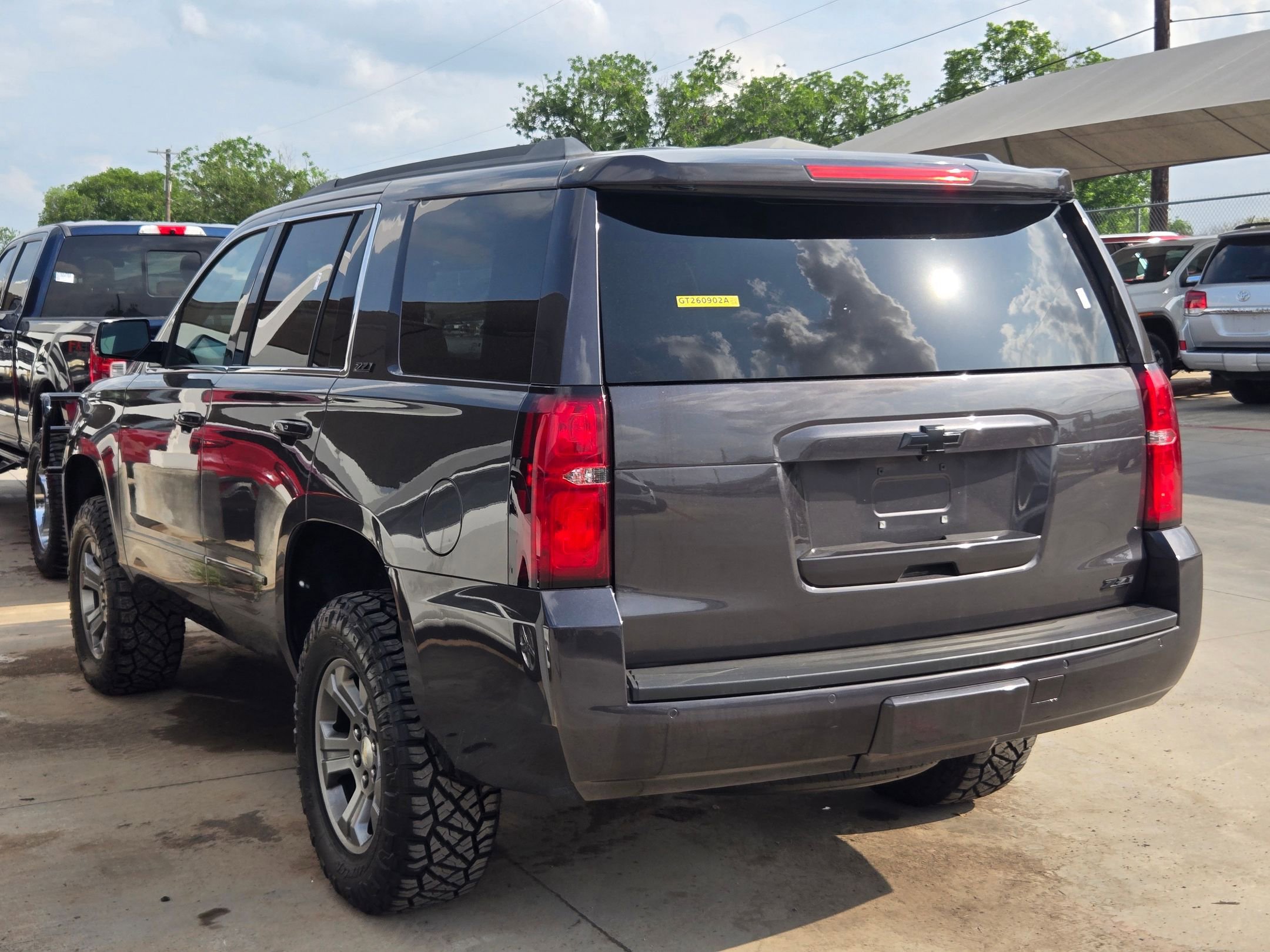 Used 2018 Chevrolet Tahoe LT AWD/4WD image 6