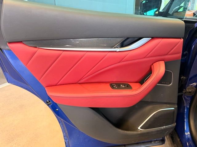 Used 2022 Maserati Levante GT image 10