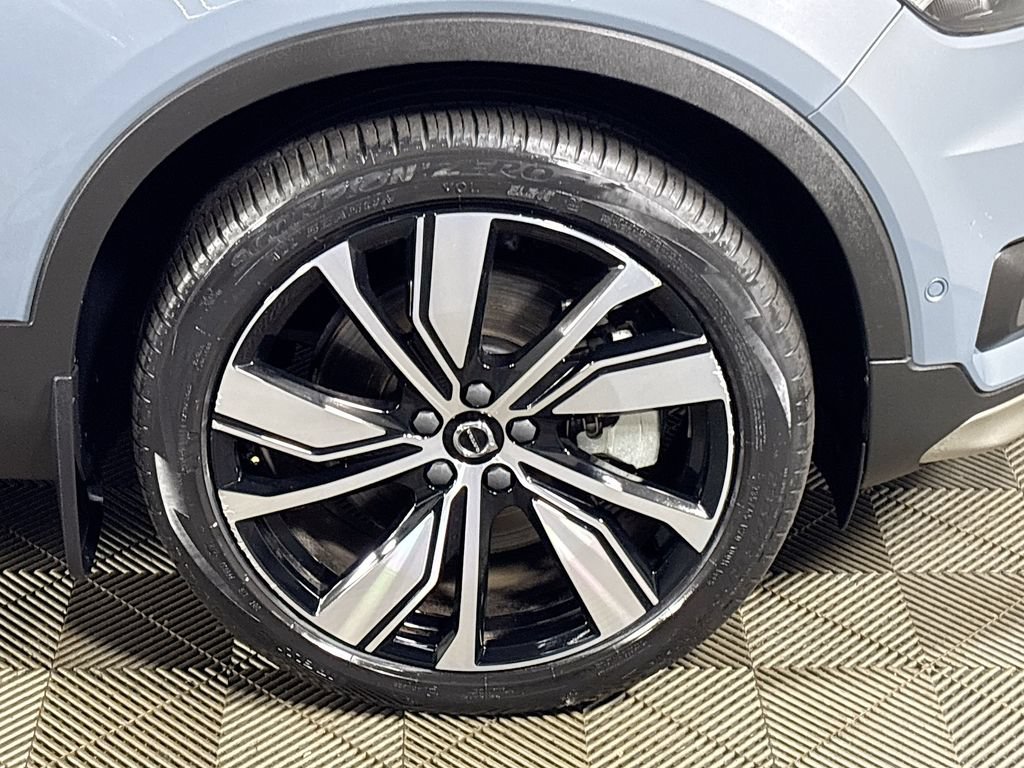 Used 2022 Volvo XC40 P8 Recharge Ultimate AWD/4WD image 24