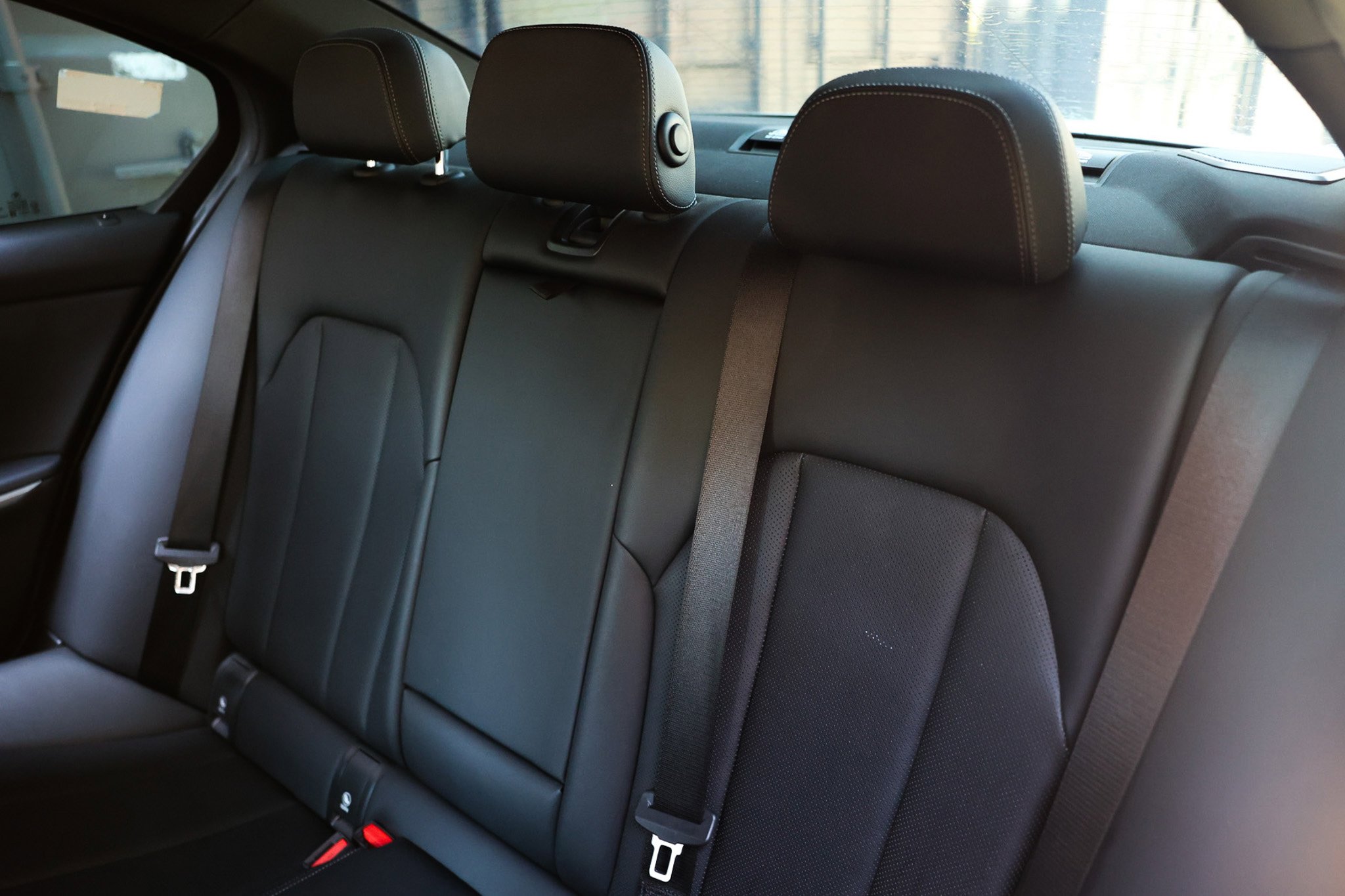 Used 2022 BMW M340i w/ Premium Package image 11