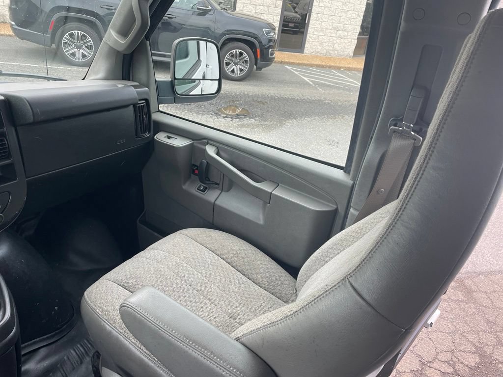 Used 2021 Chevrolet Express 2500 w/ Driver Convenience Package RWD image 21