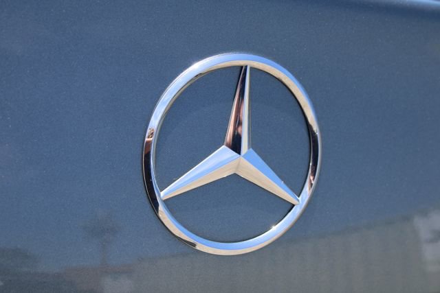 Used 2022 Mercedes-Benz C 300 Sedan image 6