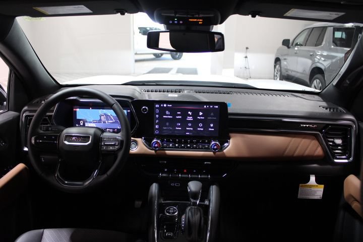New 2026 GMC Canyon AT4 w/ Technology Plus Package AWD/4WD image 3
