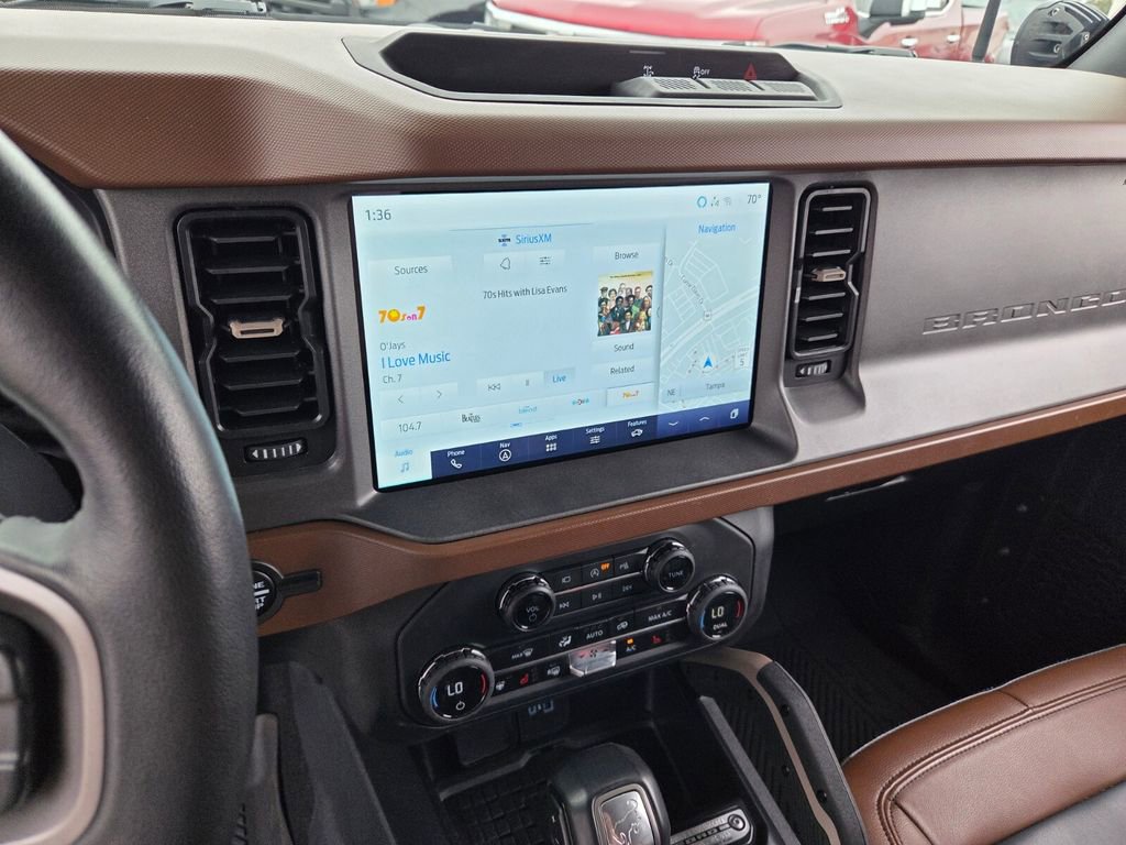 Used 2024 Ford Bronco Outer Banks image 25
