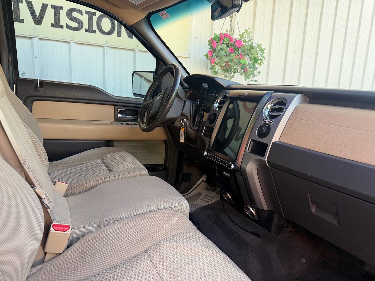 Used 2013 Ford F150 XLT w/ Luxury Equipment Group AWD/4WD image 14