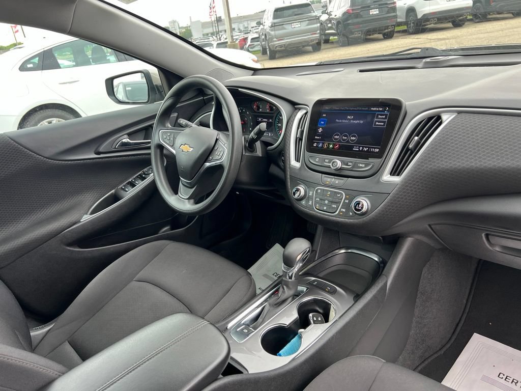 Used 2024 Chevrolet Malibu LT FWD image 37