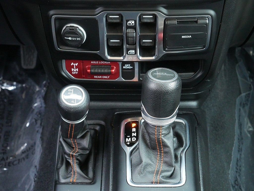 Used 2020 Jeep Gladiator Mojave w/ LED Lighting Group AWD/4WD image 23