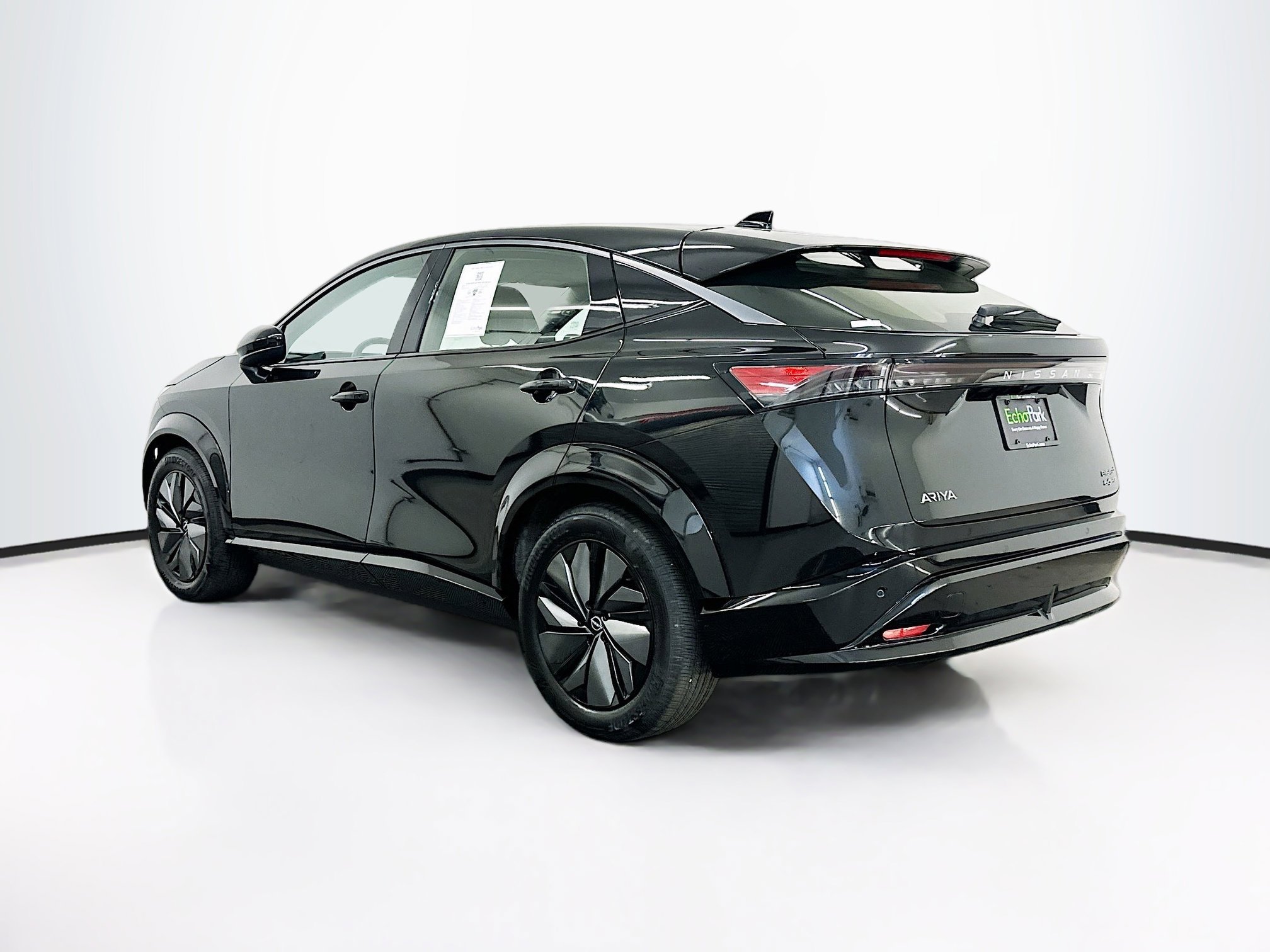 Used 2024 Nissan Ariya AWD image 5