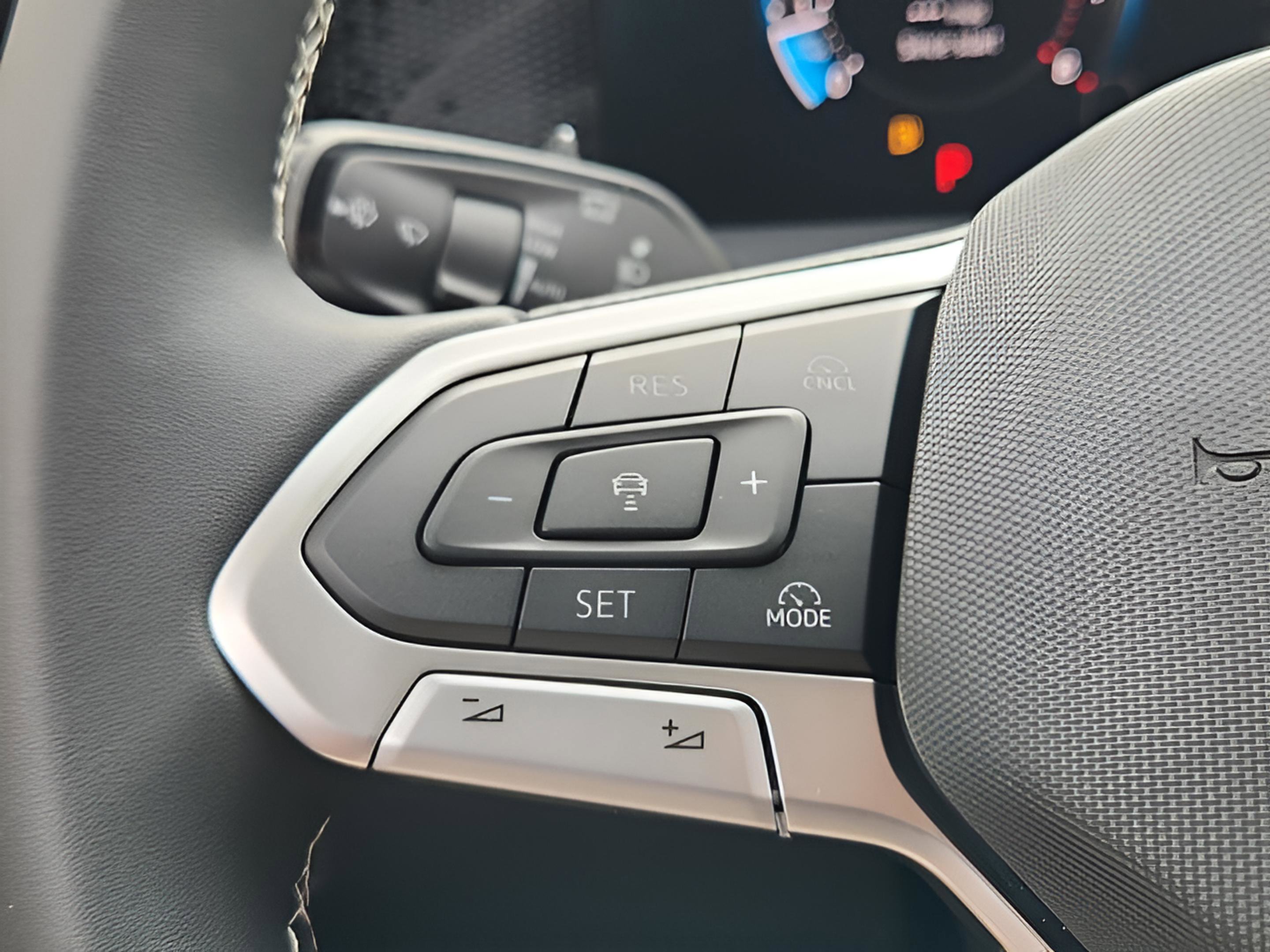 New 2025 Volkswagen Tiguan S image 19