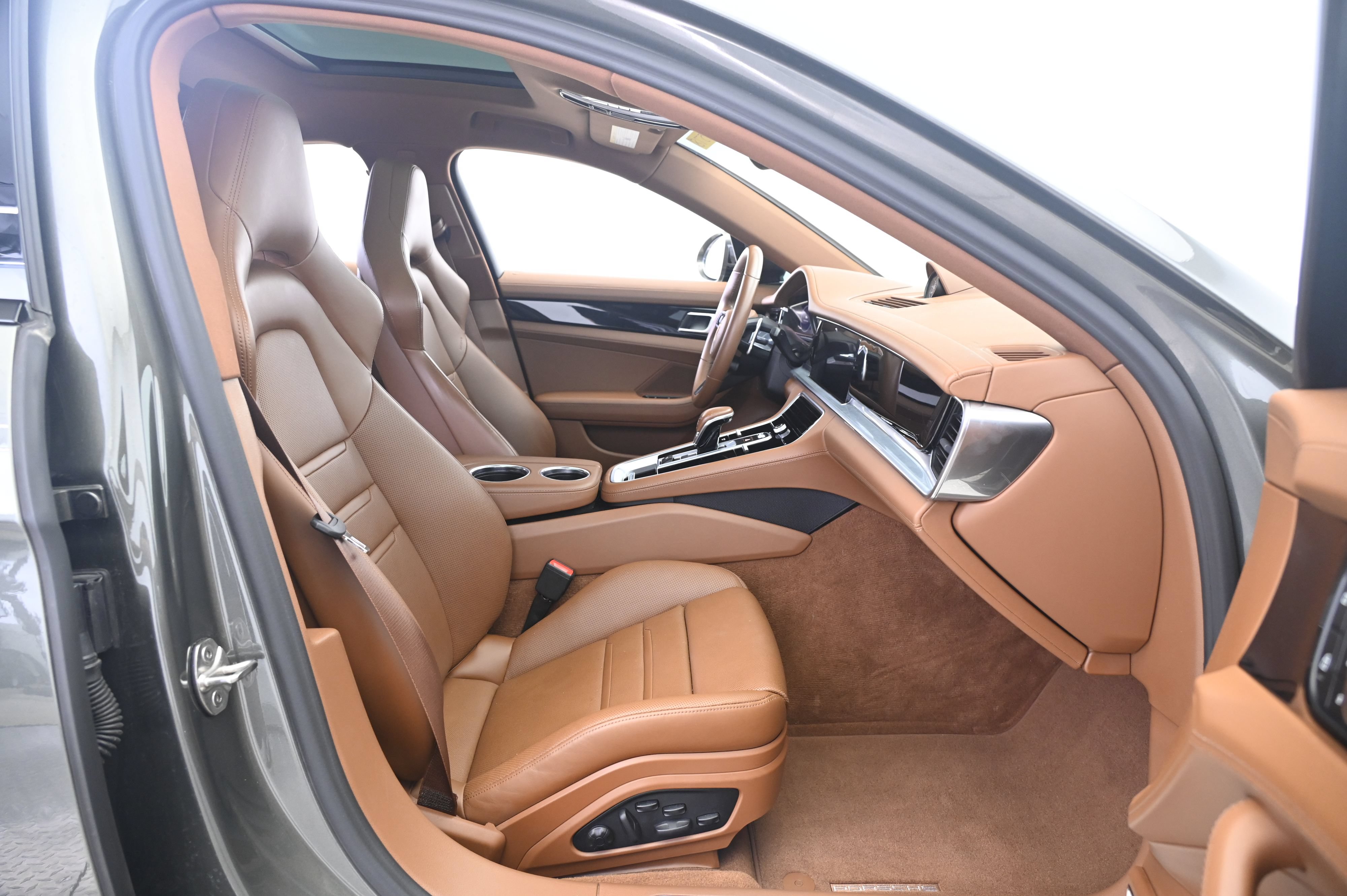 Certified 2023 Porsche Panamera 4S AWD/4WD image 23