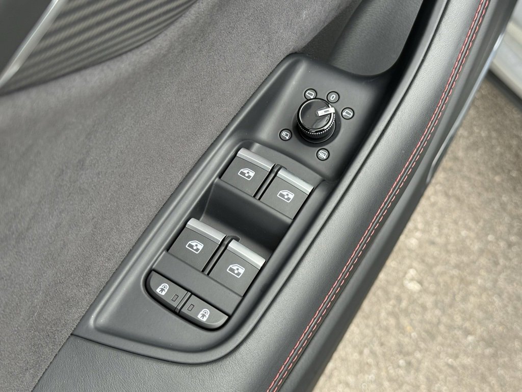 Used 2024 Audi RS Q8 image 23