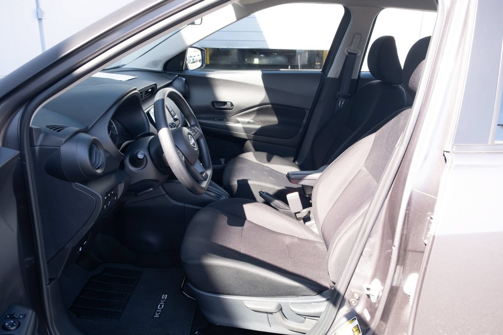 Used 2023 Nissan Kicks S FWD image 11