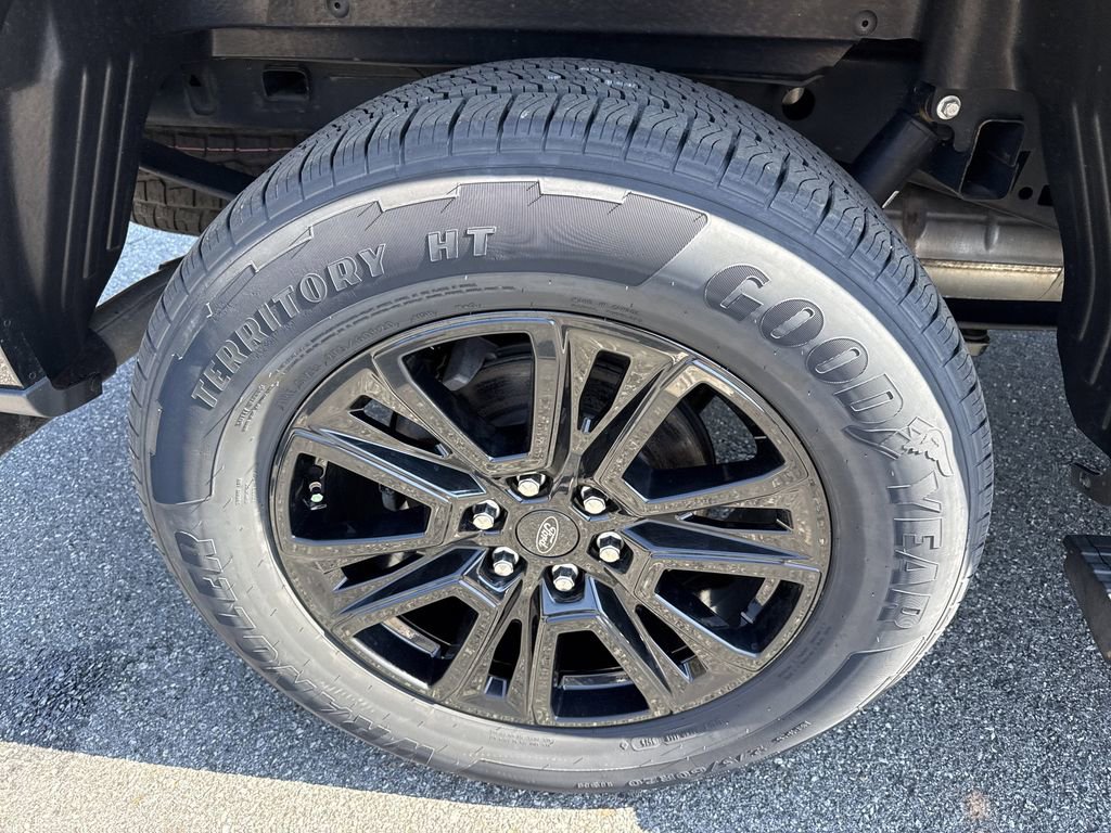 Used 2024 Ford F150 Platinum w/ Equipment Group 702A High image 17