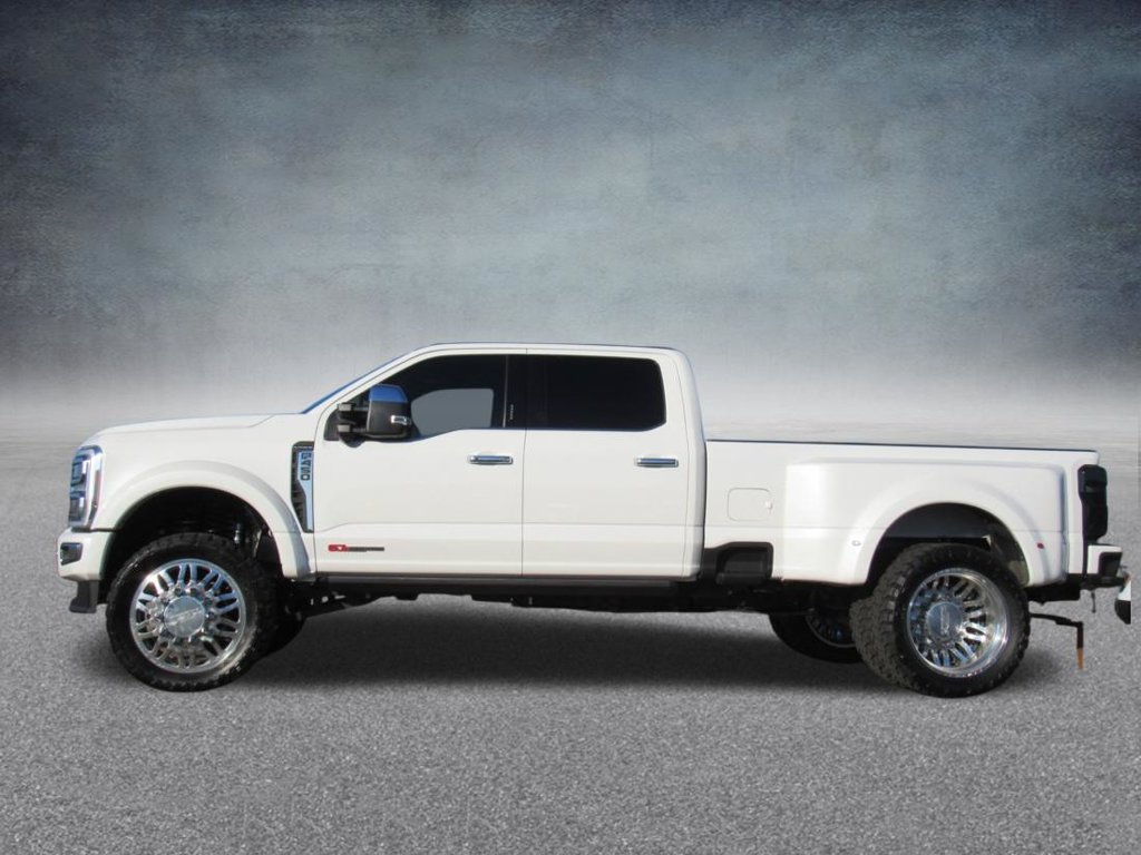 Used 2024 Ford F450 Platinum w/ FX4 Off-Road Package AWD/4WD image 3