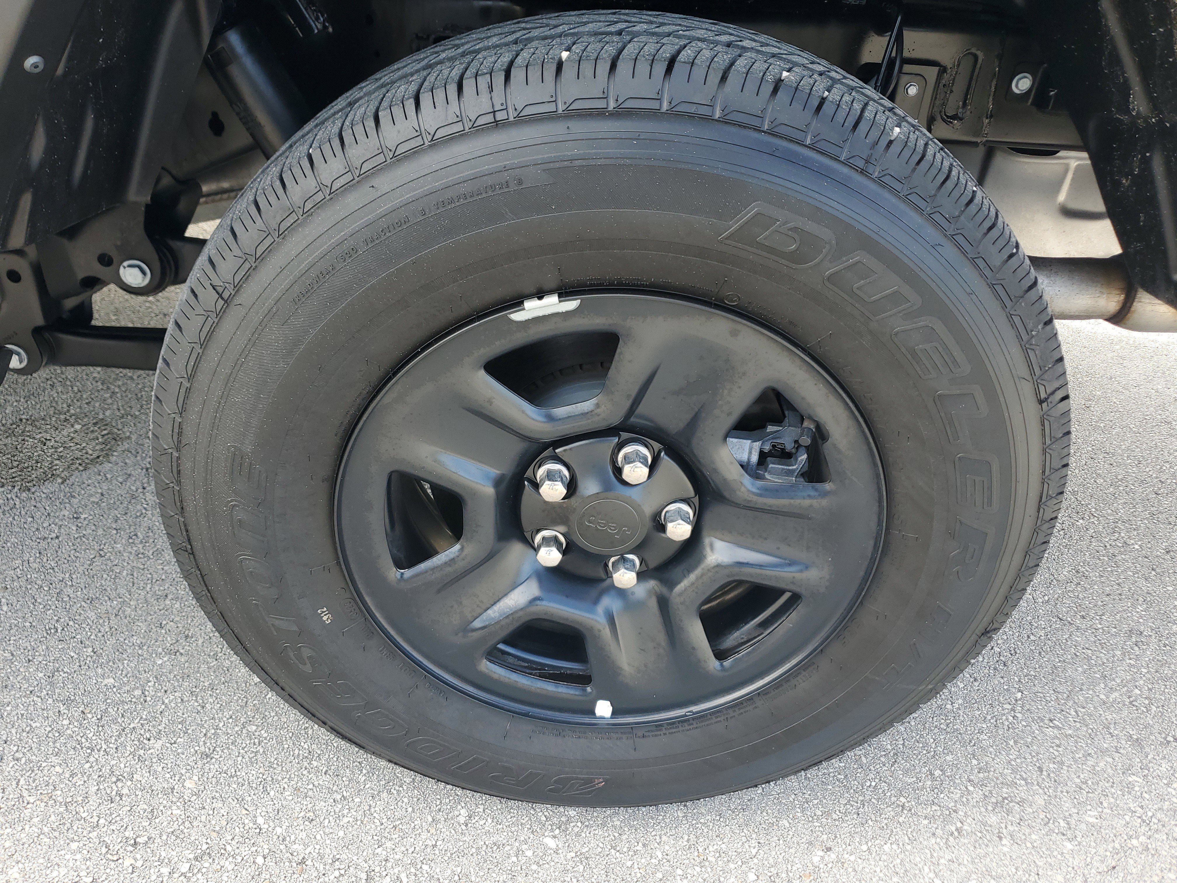 Used 2024 Jeep Gladiator Sport image 28