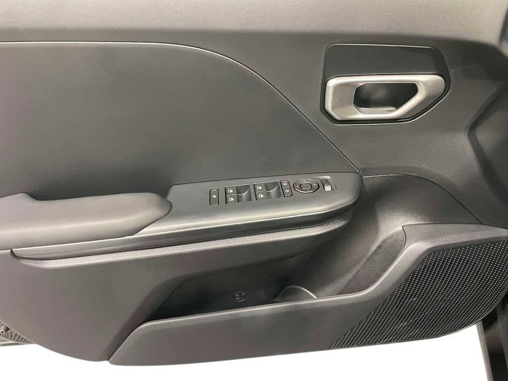 New 2026 Kia K4 FWD image 18