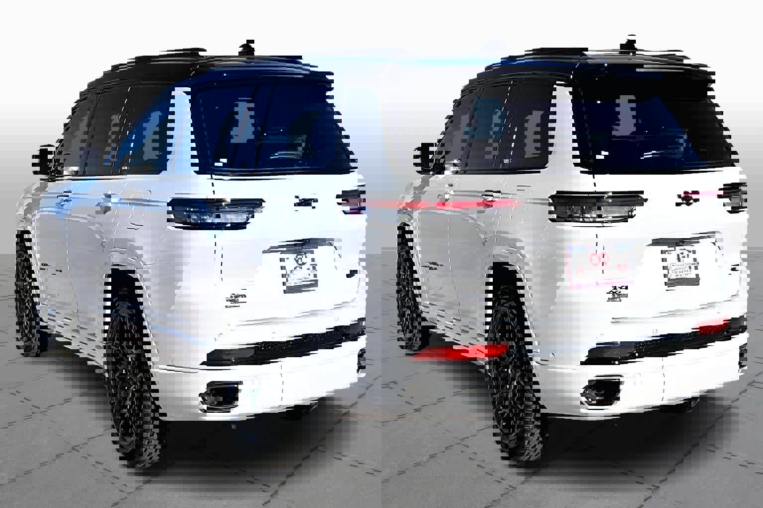 New 2025 Jeep Grand Cherokee L Summit image 13