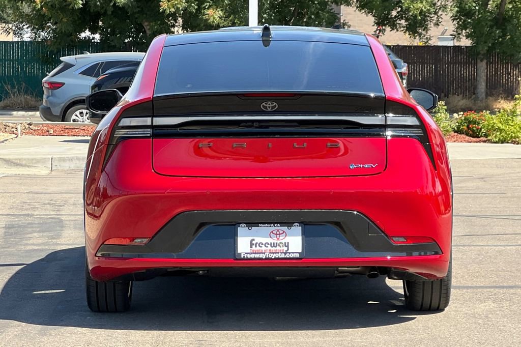 New 2026 Toyota Prius Plug-In Hybrid FWD image 5
