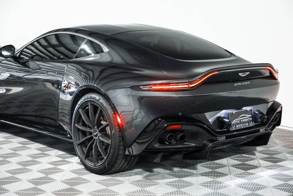 Used 2020 Aston Martin V8 Vantage Coupe image 21