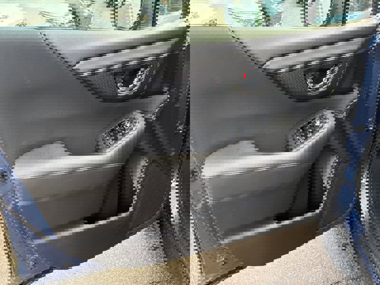 Used 2021 Subaru Outback Premium image 10