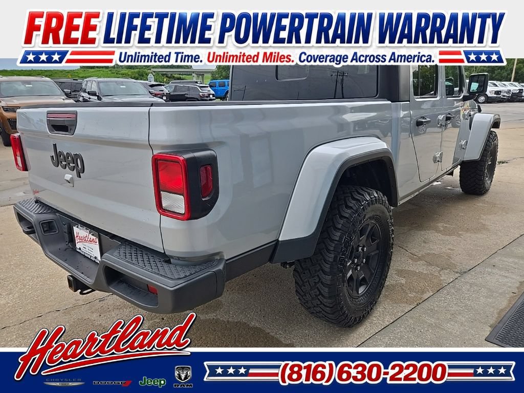 Used 2023 Jeep Gladiator Sport AWD/4WD image 12