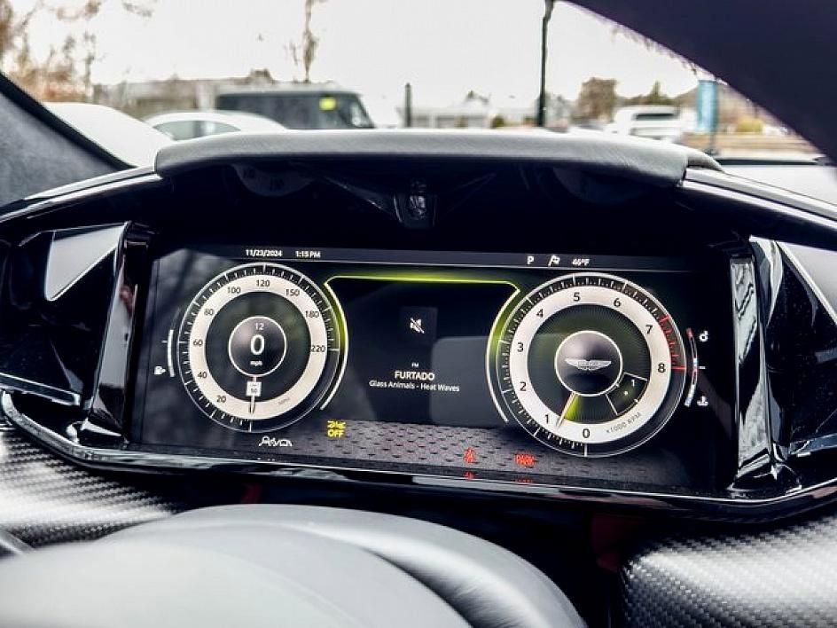 New 2025 Aston Martin V8 Vantage Coupe image 6