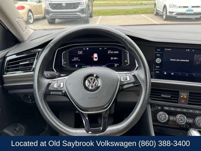 Used 2019 Volkswagen Jetta SEL w/ Cold Weather Package FWD image 18