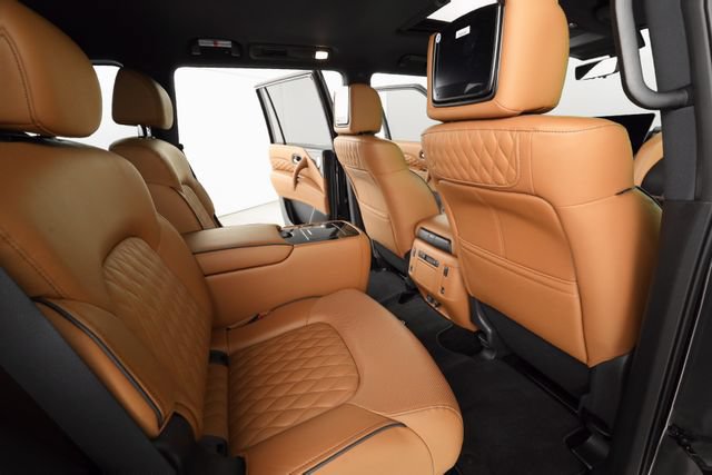 Used 2023 INFINITI QX80 Sensory AWD/4WD image 16