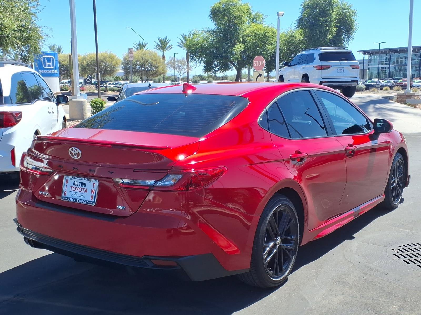 Certified 2025 Toyota Camry SE w/ Convenience Package FWD image 4