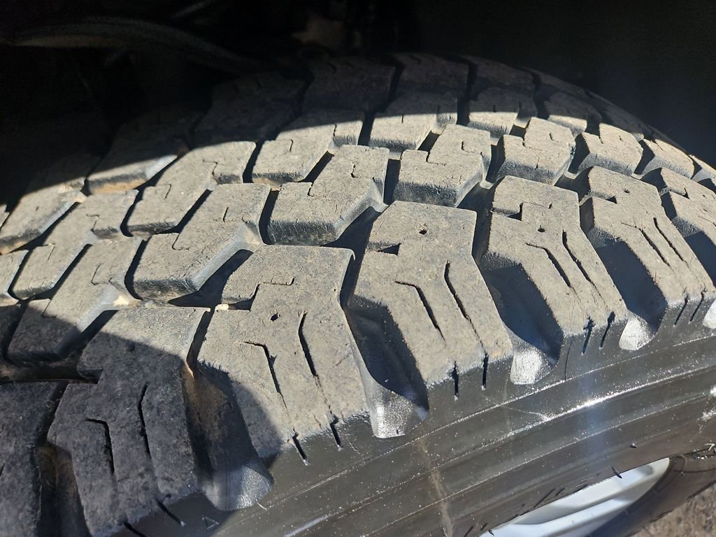 Used 2020 Chevrolet Silverado 1500 LT image 27