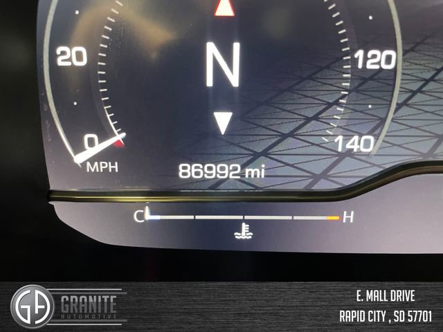 Used 2023 GMC Yukon SLT w/ SLT Luxury Package image 16