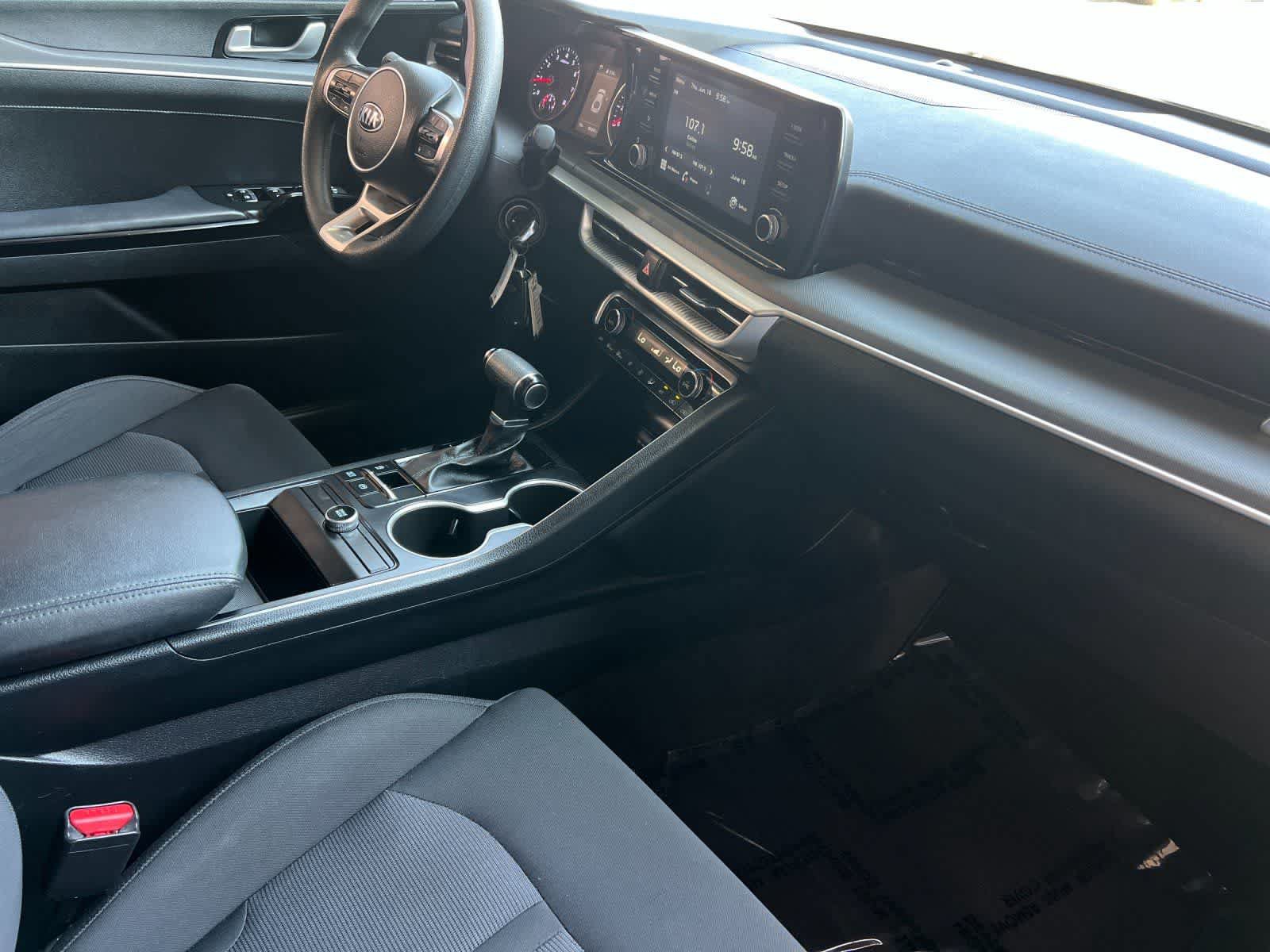 Used 2021 Kia K5 LX FWD image 16