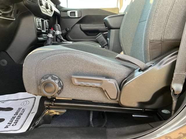 Used 2024 Jeep Gladiator Sport AWD/4WD image 14