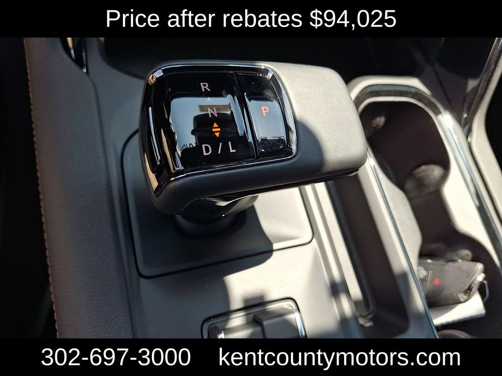 New 2026 GMC Sierra 1500 AT4 w/ AT4 Premium Package AWD/4WD image 17