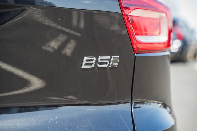 New 2026 Volvo XC40 B5 Plus w/ Climate Package image 8