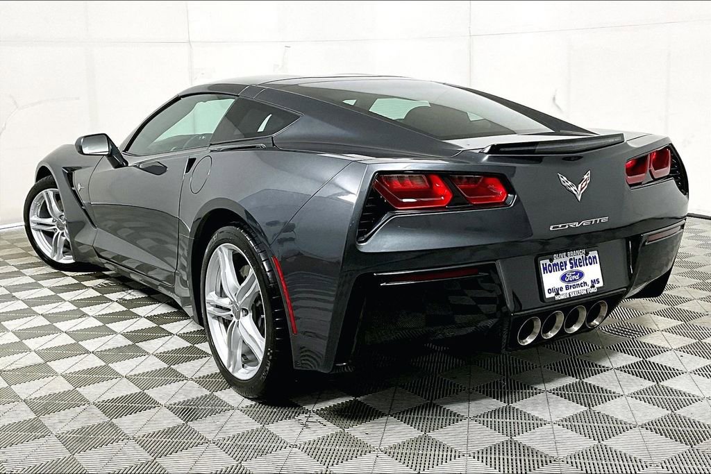 Used 2017 Chevrolet Corvette Stingray Coupe w/ 1LT image 9