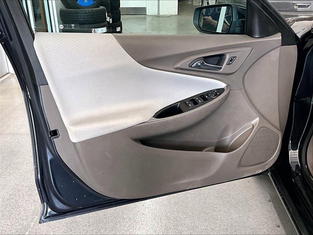Used 2022 Chevrolet Malibu LS w/ Driver Confidence Package II image 9