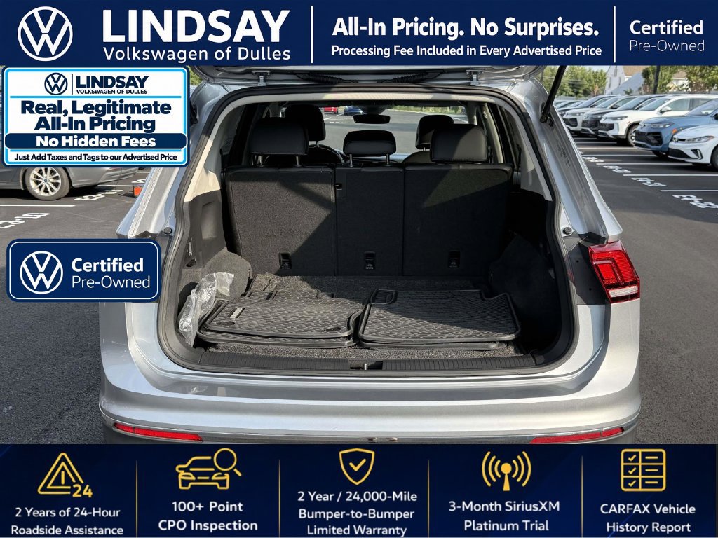 Certified 2023 Volkswagen Tiguan SE w/ Panoramic Sunroof Package AWD/4WD image 16