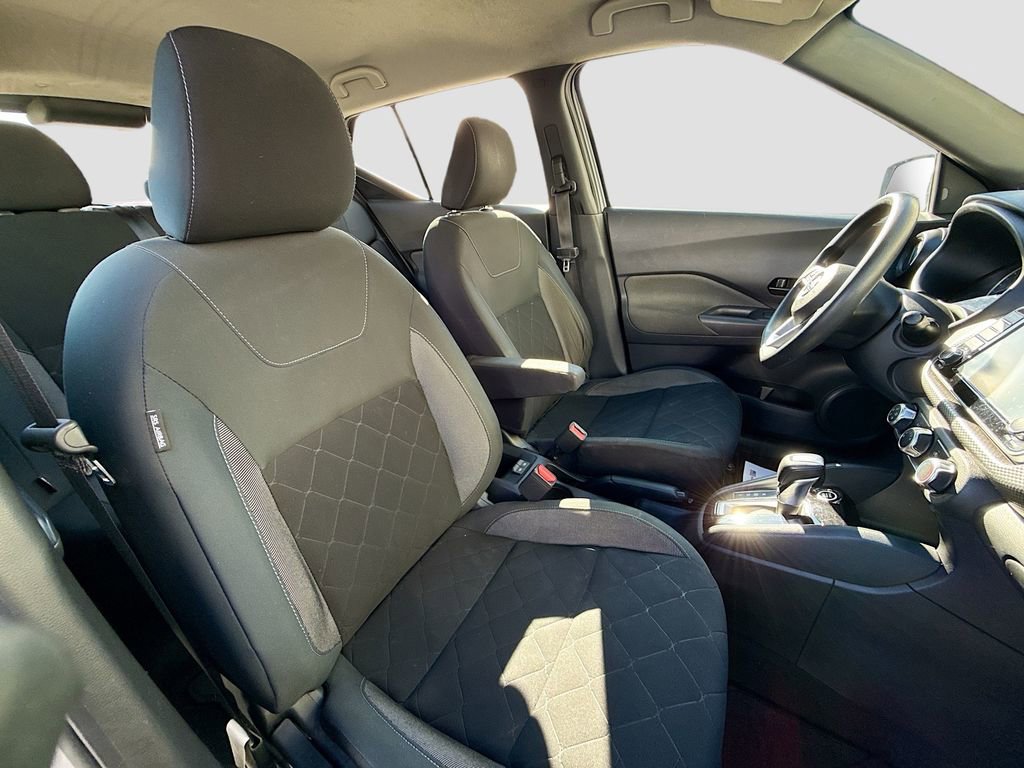 Used 2020 Nissan Kicks S image 24