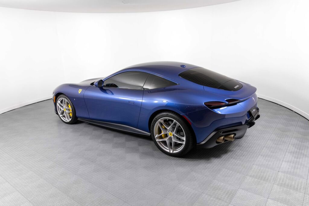 Certified 2021 Ferrari Roma image 7