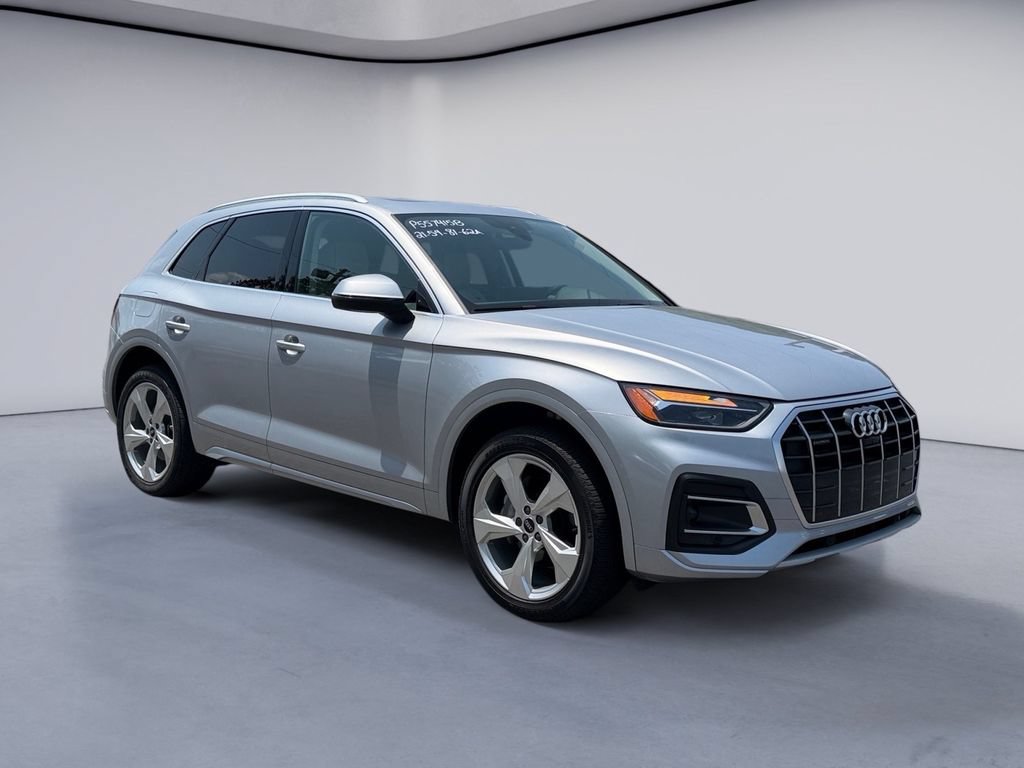 Used 2021 Audi Q5 2.0T Premium Plus w/ Premium Plus Package AWD/4WD image 7